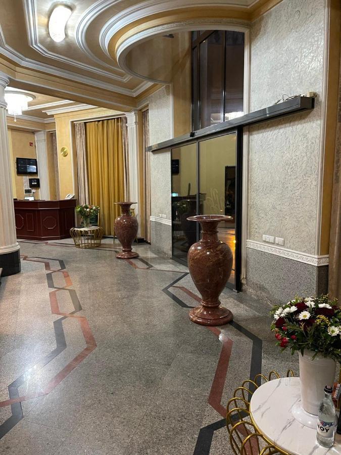 Joy Hotel Apartament Jerevan Buitenkant foto