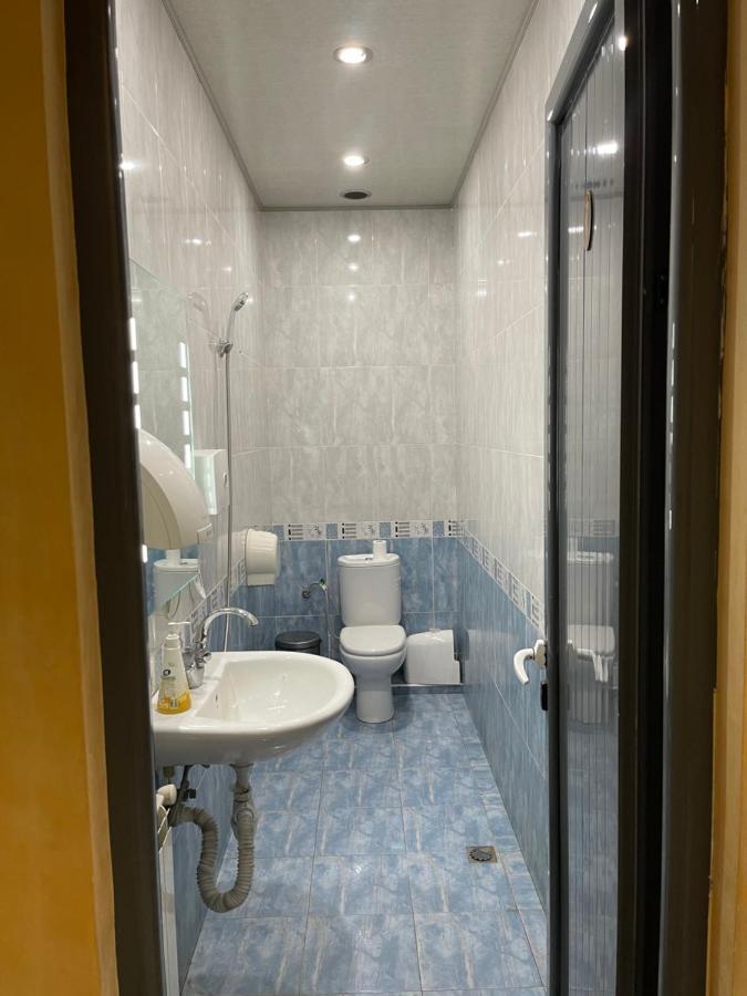 Joy Hotel Apartament Jerevan Buitenkant foto
