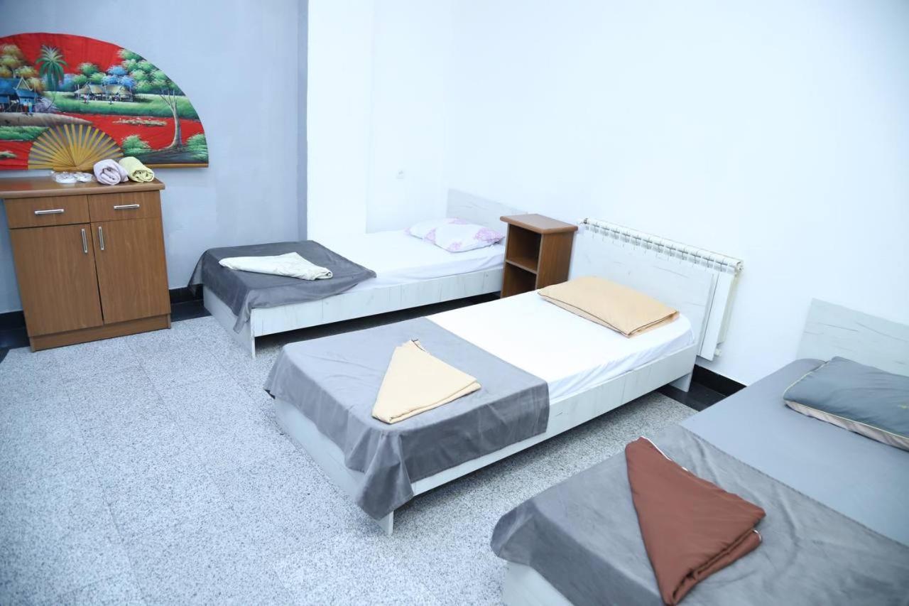 Joy Hotel Apartament Jerevan Buitenkant foto